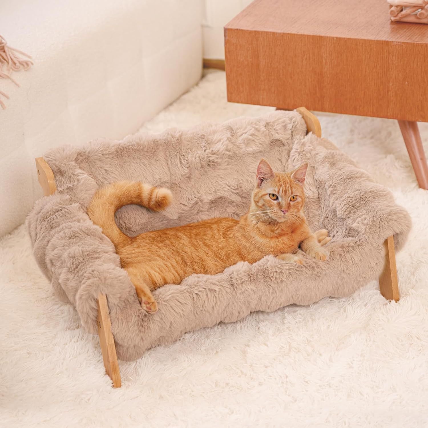 HKM-6475837 Wooden Cat Sofa with Removable Washable Cotton Cover for All-Season Comfort