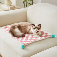 HKM-6573373 Cozy Plush Pet Blanket with Stylish Plaid Pattern - Soft Fleece Cushion for Cats and Dogs