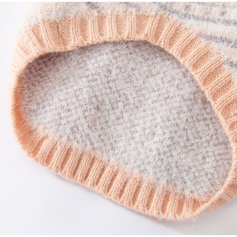 HKM-6580413 Warm and Stylish Diamond-shaped Sweater for Small and Medium Dogs in Soft Material