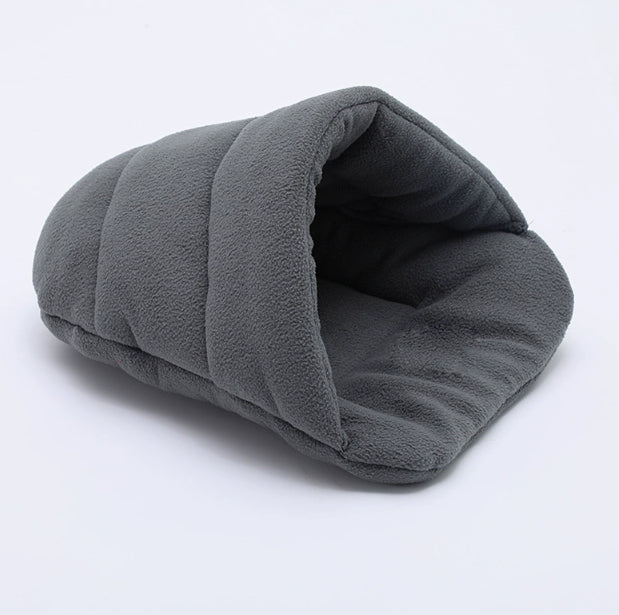 HKM-6602941 Cute Cat Sleeping Bag for Small Pets - Teddy, Guinea Pig, and Hamster - Four Seasons Nest in Various Colors