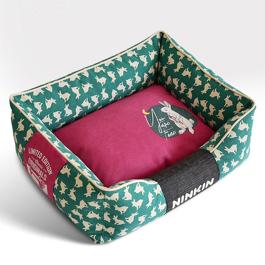 HKM-6624189 Jarre Aero Bull Dog Bed in Small, Medium, and Large Sizes - Red, Blue, Green Rabbit Options