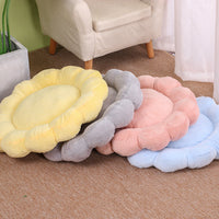 HKM-6627389 Cozy Double-Sided Short Plush Pet Bed with Multi-Color Petal Design for Cats and Dogs - 50x50cm