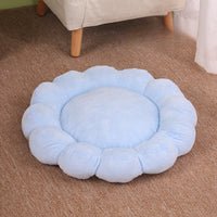 HKM-6627389 Cozy Double-Sided Short Plush Pet Bed with Multi-Color Petal Design for Cats and Dogs - 50x50cm