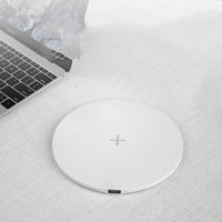 HKM-664083 Desktop Round Wireless Charger for Mobile Phones - Simple, Stylish Design in White or Black