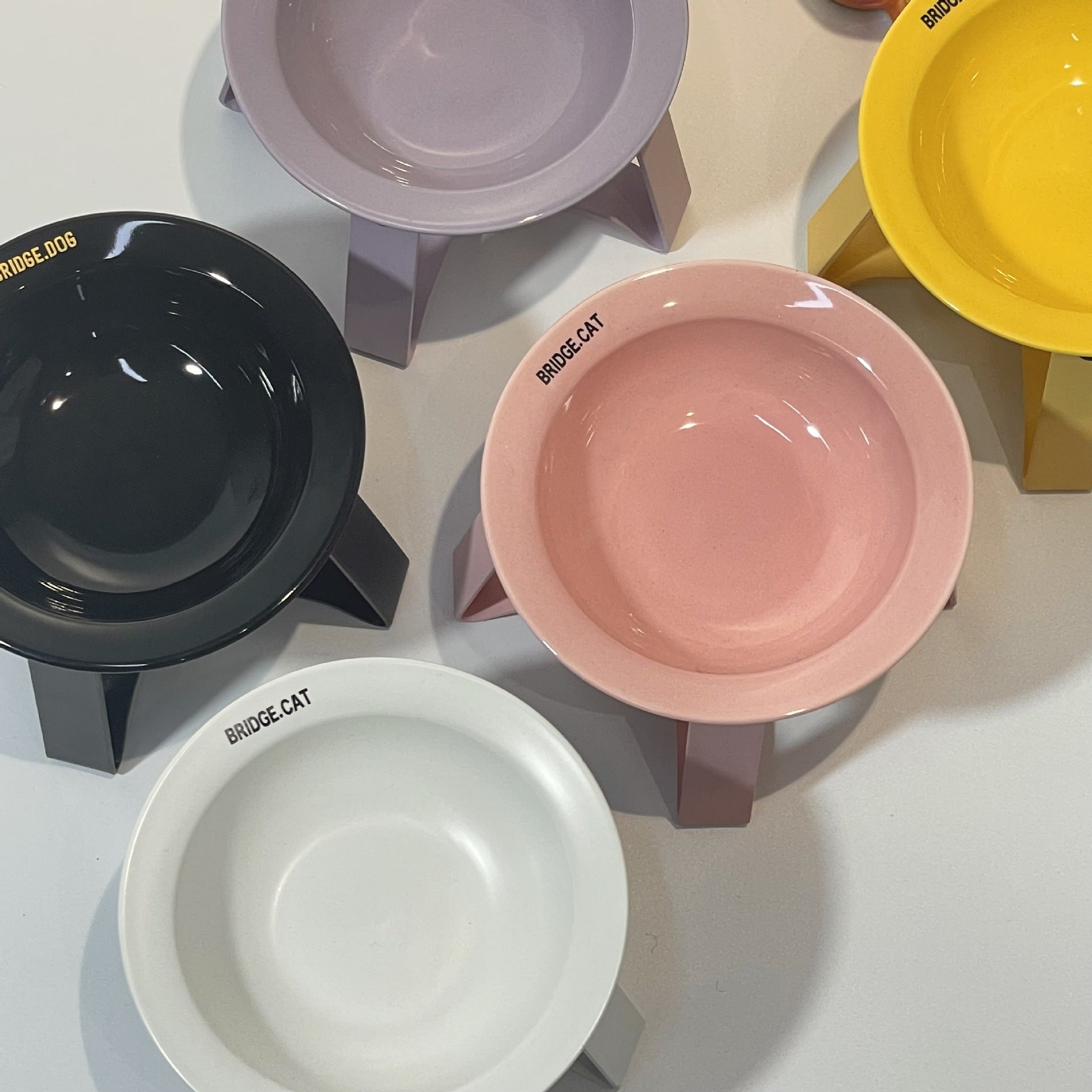HKM-6691645 Ceramic Cat Bowl with Iron Frame in Multiple Colors ¨C Elevated Dining Rack for Cats