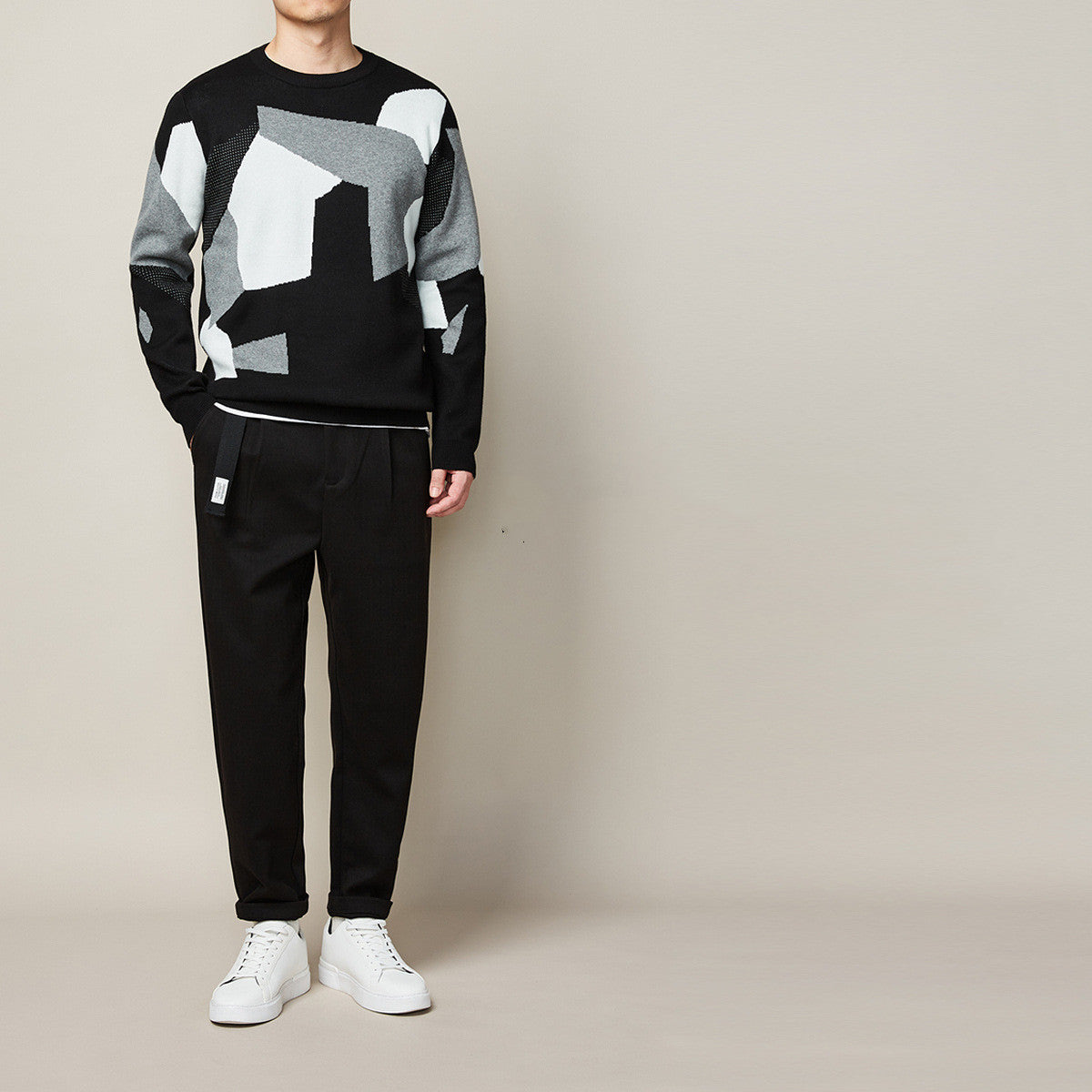 HKM-670803 Men's Thick Round Neck Jacquard Pullover Sweater for Autumn and Winter