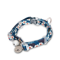 HKM-6720445 Fragmented Flower Design Cat Collar with Aluminum Buckle and Zinc Alloy Bell