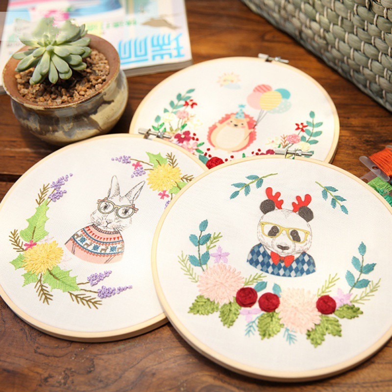 HKM-681171 Color Printed Cartoon Animal Hand Embroidery Wall Art – DIY Cotton Craft (20x20CM)