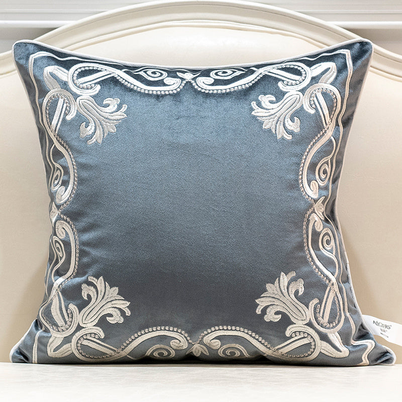 HKM-681555 Geometric Pattern Flannel Cushion Cover with PP Cotton Filling for Home Decor