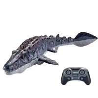 HKM-682899 Waterproof Remote Control Canglong Boat with Water Spray Feature for Outdoor Fun, Ages 5 and Up