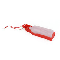 HKM-6855357 Portable Plastic Dog Water Bottle with Built-in Bowl - 500ml Hydration Feeder for Outdoor Travel