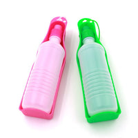 HKM-6855357 Portable Plastic Dog Water Bottle with Built-in Bowl - 500ml Hydration Feeder for Outdoor Travel