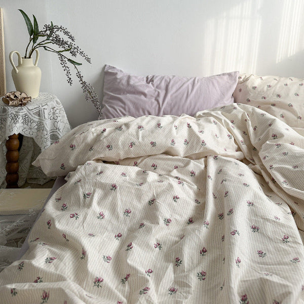 HKM-689555 Cotton Four-Piece Bedding Set with Bed Sheet, Quilt Cover, and Pillow Cases