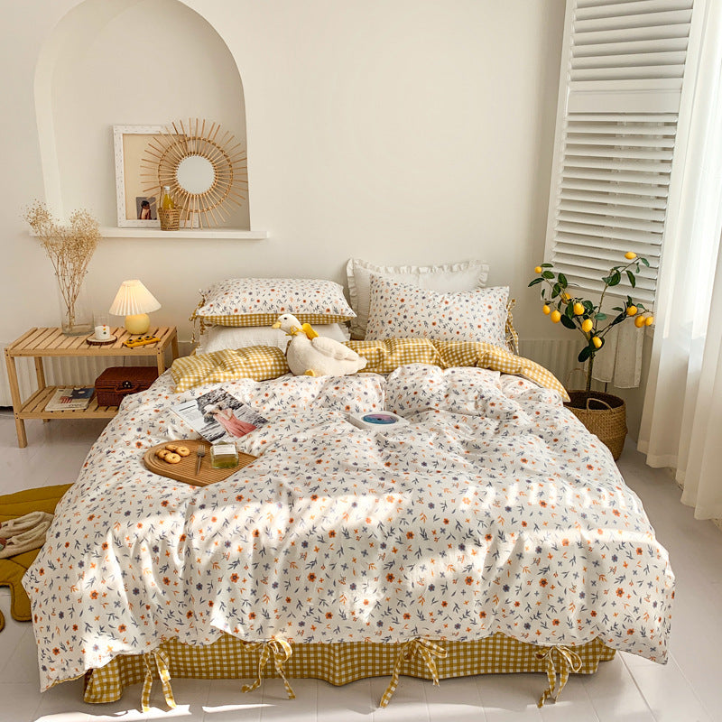 HKM-690067 Small Floral Cotton Bedding Set - Four-Piece Pastoral Style for Twin, Full, or King Beds