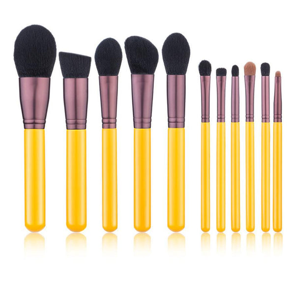 HKM-692755 11-Piece Yellow Duck Makeup Brush Set with Wooden Handles and Soft Bristles