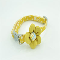 HKM-6955581 Colorful Polka Dot Flower Collar for Pets - Adjustable 19-32cm, Soft Cloth Design