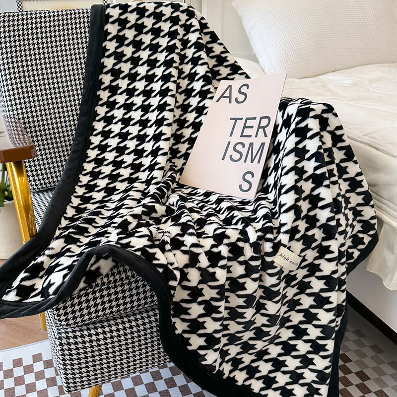 HKM-696147 Cozy Coral Fleece Blanket in Houndstooth or Checkerboard Print - Multiple Sizes Available