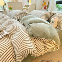 HKM-696147 Milk Velvet Nordic Style Duvet Cover Flannel Bed Sheet Set with Geometric Patterns - Three-piece Collection
