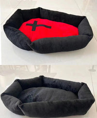 HKM-6983869 Cozy Halloween-Themed Pet Bed for Dogs and Cats - Wooden Design