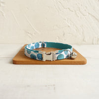 HKM-7009597 Stylish Polyester Cat Collar with Lock Closure and Printed Design