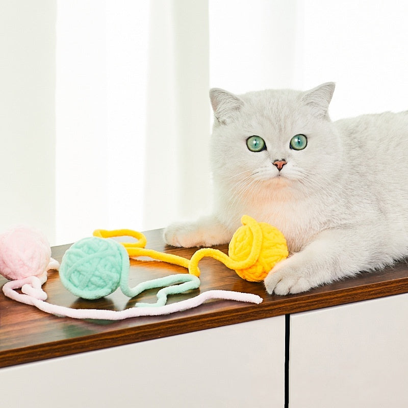 HKM-707795 Cat Large Funny Self-relief Toy Handmade Woolen Yarn Ball