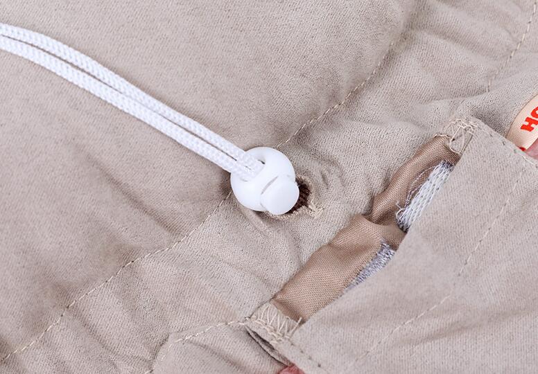 HKM-7121469 Cozy Enclosed Winter Pet Nest in Princess Petal Color, Soft PV Velvet Material