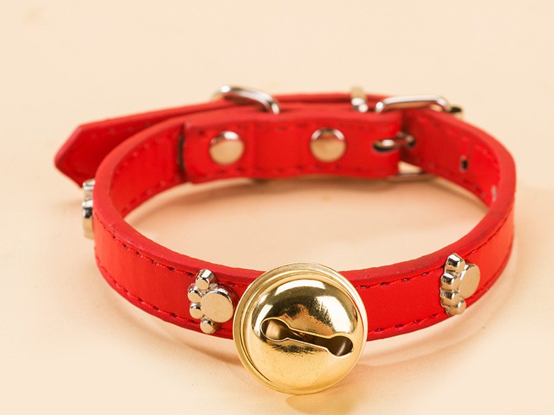 HKM-7129149 Durable PU Pet Collar with Claw Print Bone Design and Alloy Bell in Multiple Colors