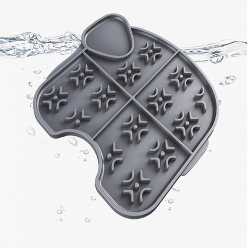 HKM-7142461 Silicone Licking Plate for Pets - Durable and Easy to Clean, 18cm X 19cm