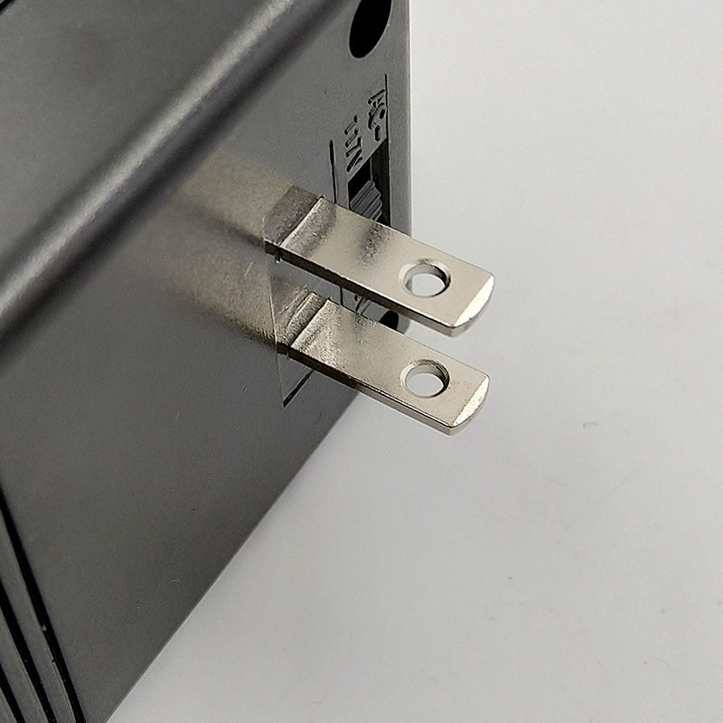 HKM-714771 Universal Voltage Conversion Plug for Efficient Power Adaptation