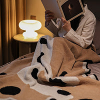 HKM-714899 Half Fleece Blanket for Comfort and Warmth, Geometric Design, 160x105cm, Ideal for Living Room