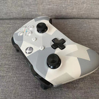 HKM-715411 Wireless Gamepad Controller - Grey, Compatible with Xbox One