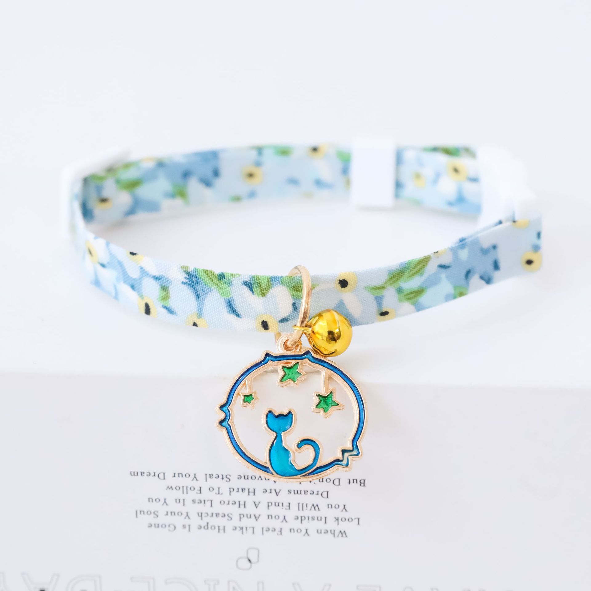HKM-7238973 Colorful Polyester Pet Collar with Safety Buckle and Bell for Cats and Dogs