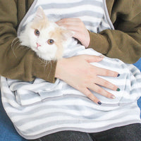 HKM-7279677 Pet-Friendly Coral Fleece Apron for Small Dogs and Cats, Non-Stick and Anti-Grab Design