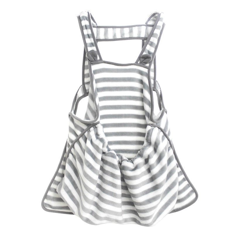 HKM-7279677 Pet-Friendly Coral Fleece Apron for Small Dogs and Cats, Non-Stick and Anti-Grab Design