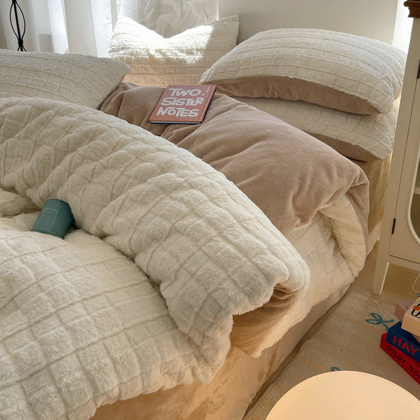 HKM-728595 Rabbit Plush Four-Piece Bedding Set with Thickened Milk Fiber Sheets and Coral Fleece Duvet Cover