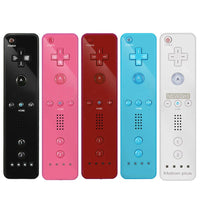HKM-730067 Wii Wireless Gamepad - Ergonomic Design, No Built-in Accelerator, Compatible with Wii Console