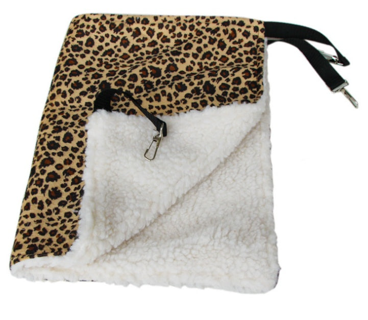 HKM-7304125 Cozy Double-Sided Cat Hammock with Cool-Sensing Fabric for Winter Use