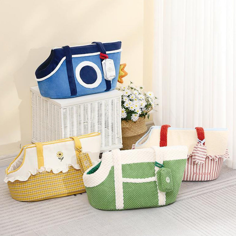 HKM-7326013 Warm Cartoon-Patterned Portable Pet Satchel for Small Dogs and Cats