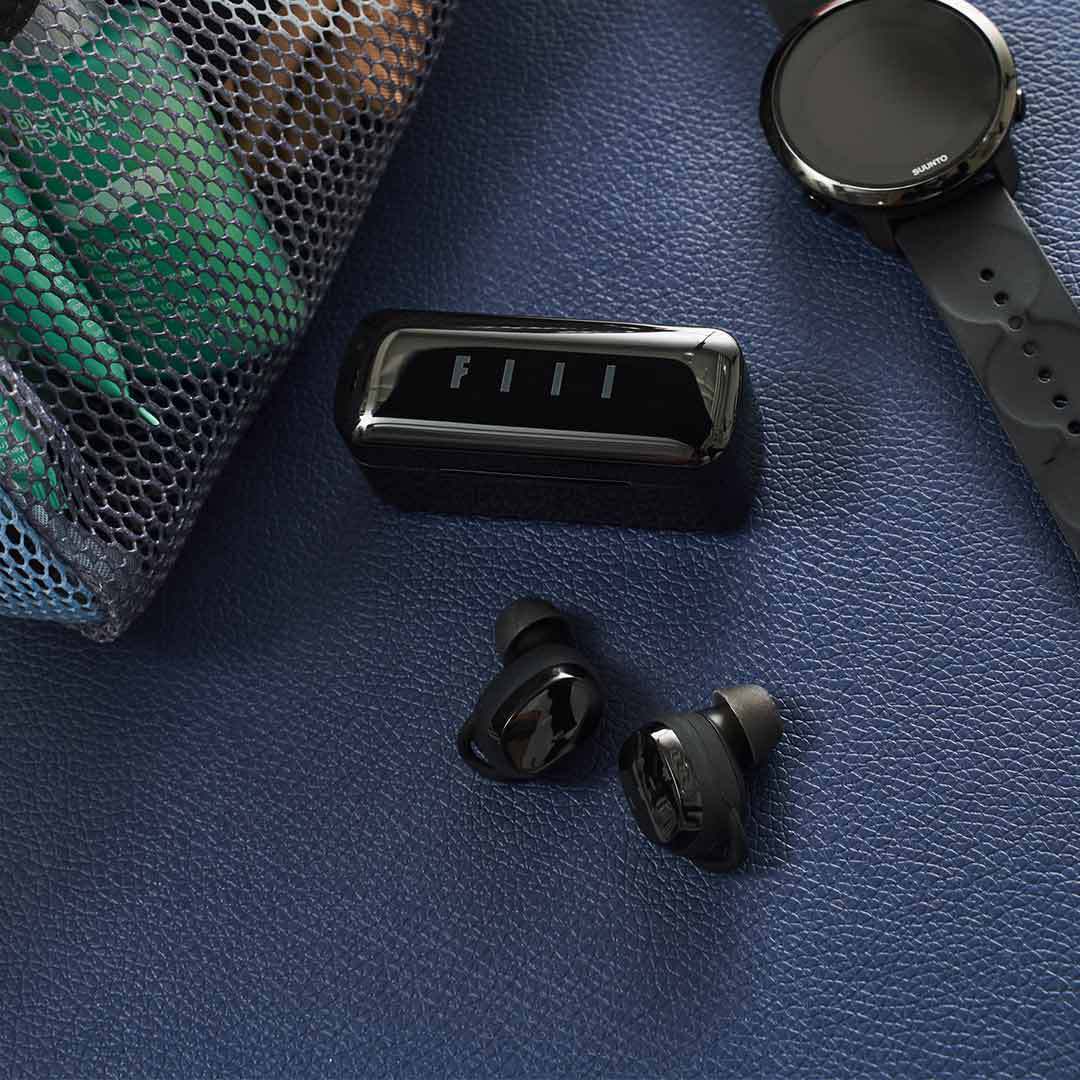 HKM-741139 True Wireless Bluetooth Sports Headset with NFC and Voice Control, Stereo Sound, 10m Range