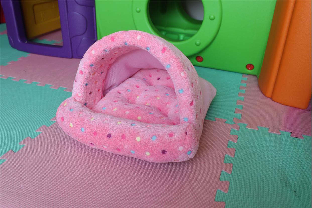 HKM-7432637 Cozy Half Round Dog House for Small and Large Pets in Durable Polyester