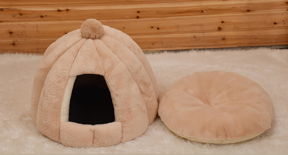 HKM-7443389 Cozy Plush Cat and Dog House with Washable Pumpkin Bag Design