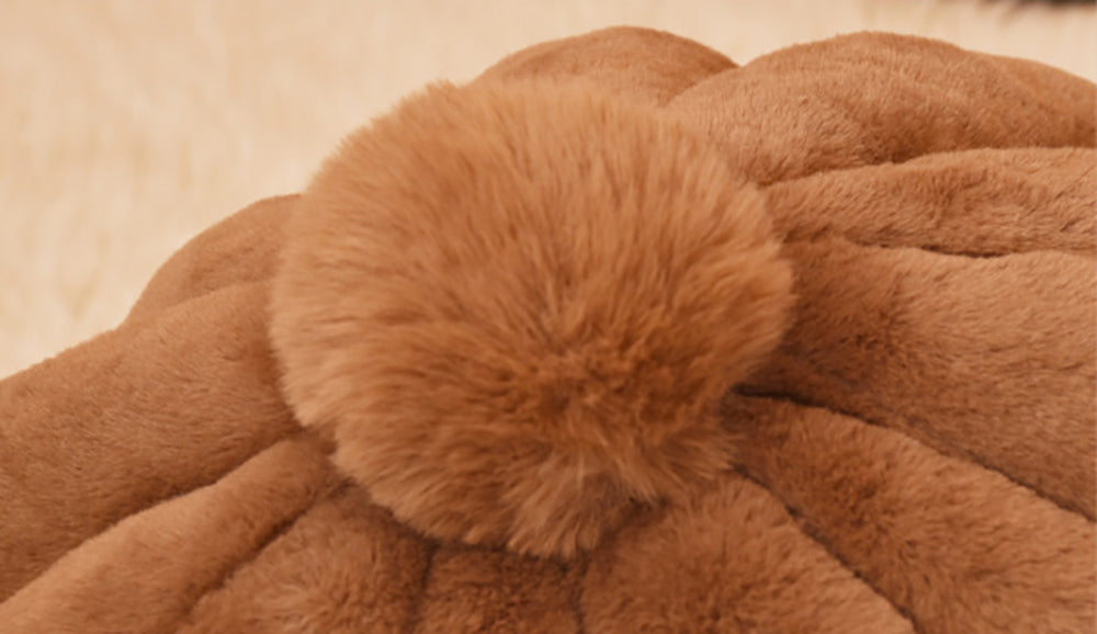 HKM-7443389 Cozy Plush Cat and Dog House with Washable Pumpkin Bag Design
