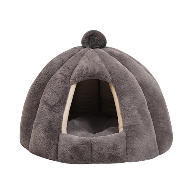 HKM-7443389 Cozy Plush Cat and Dog House with Washable Pumpkin Bag Design