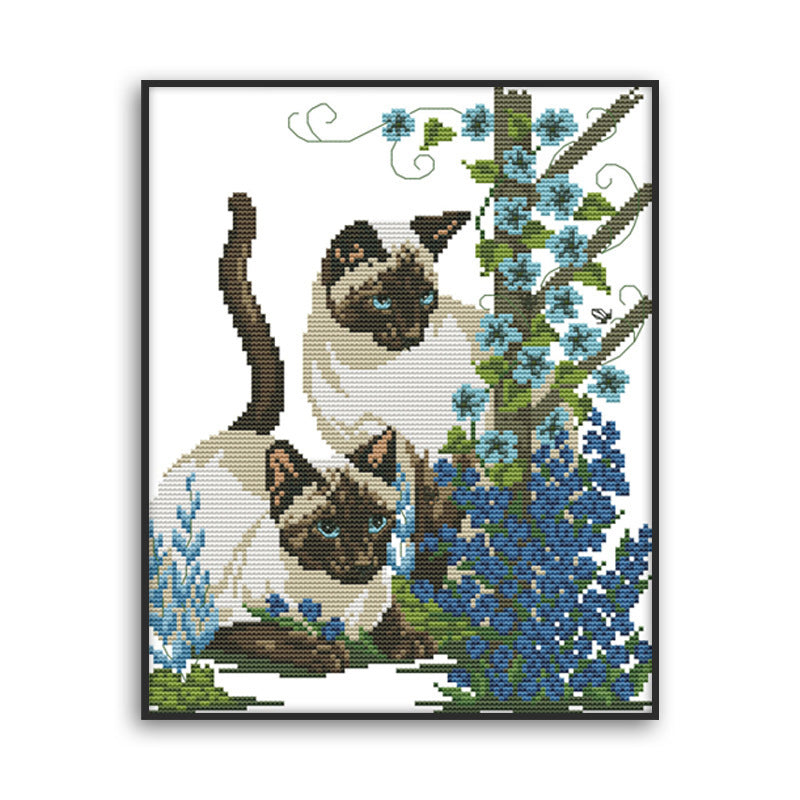 HKM-747539 Two Kittens Cross Stitch Kit - 11CT & 14CT Embroidery Cloth, Thread, Needle Included, Sizes 35X41 cm & 28X32 cm