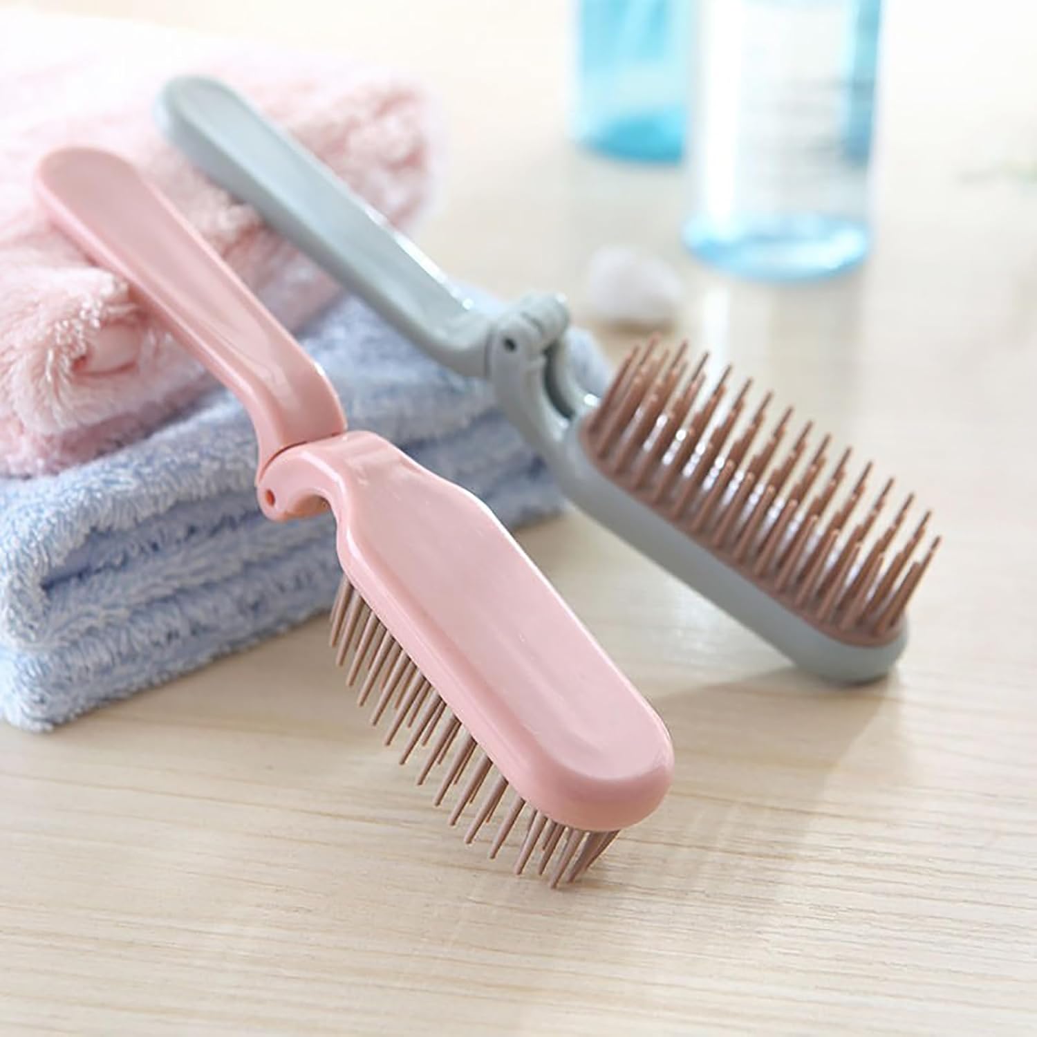 HKM-7529405 Portable Foldable Pet Brush with Soft Toothed Comb for Travel and Grooming