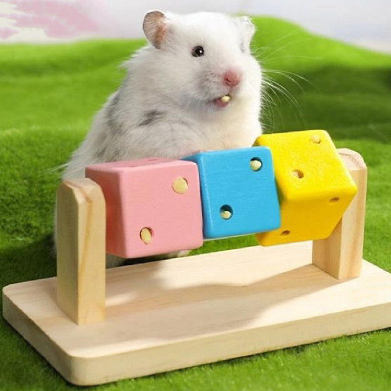 HKM-7536701 Wooden Rubik's Cube Hamster Toy for Small Pets - Ideal for Hamsters and Birds