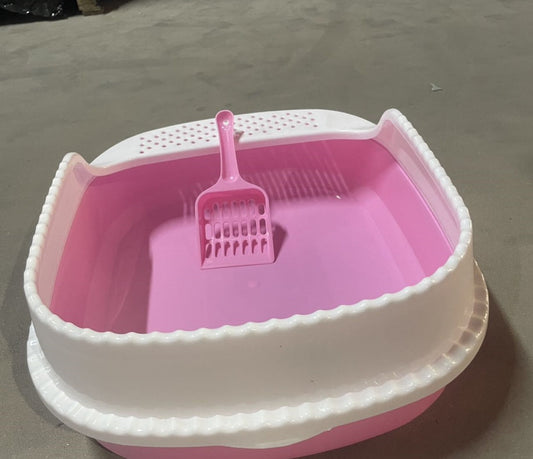 HKM-7543101 Compact Cat Litter Box for Easy Cleanup and Space-Saving Design