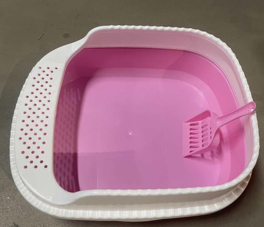 HKM-7543101 Compact Cat Litter Box for Easy Cleanup and Space-Saving Design