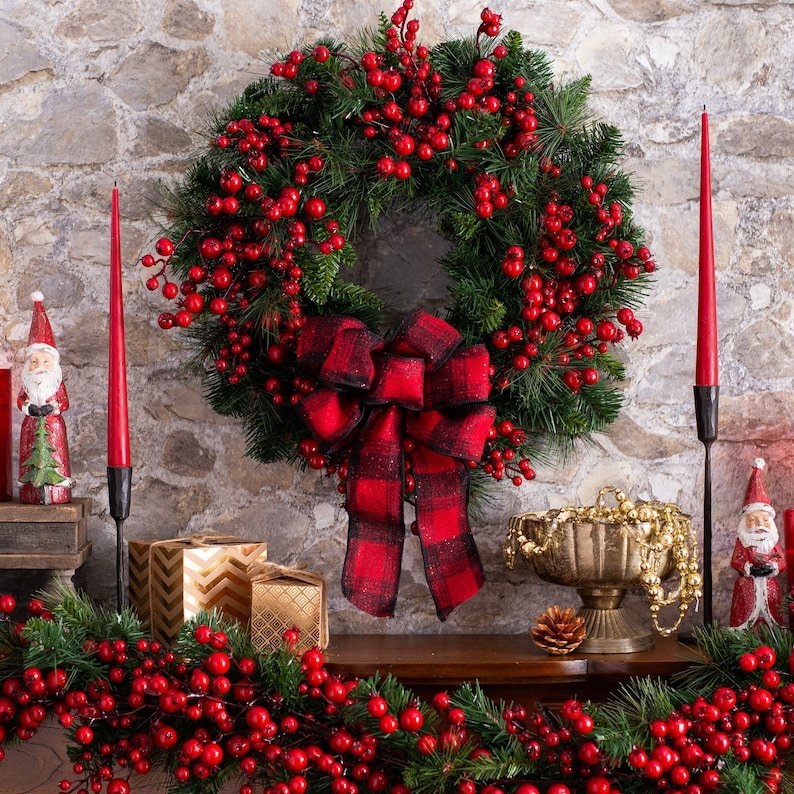 HKM-754899 Red Berry Decor Hanging Garland for Festivals and Home Decoration - 40cm Traditional Wreath