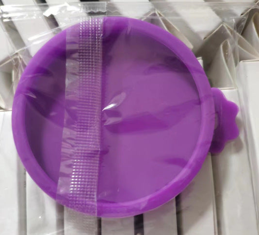 HKM-7549373 Three-in-One Silicone Pet Seal Cover with Spoon in Various Colors